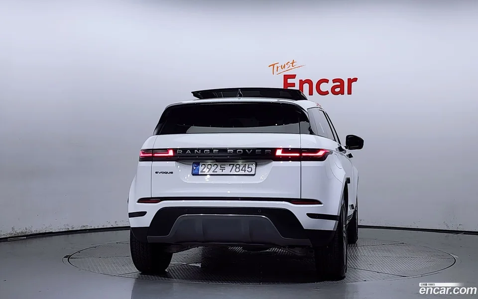 Land Rover Range Rover Evoque P250 S 2024 — миниатюра 4