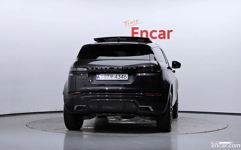 Land Rover Range Rover Evoque P250 SE 2024 — миниатюра 4