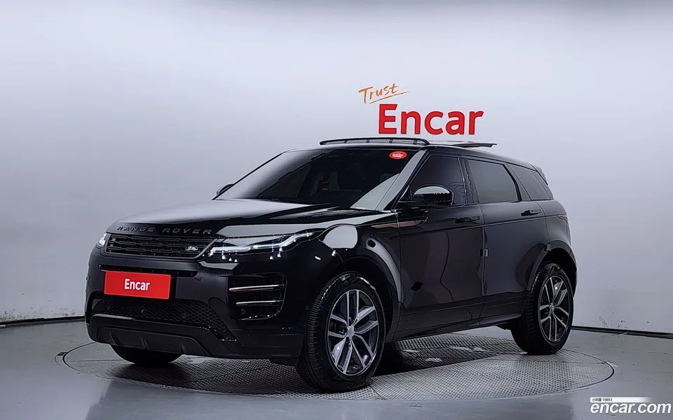 Land Rover Range Rover Evoque P250 SE 2024 — фото 1, купить с доставкой в Москву
