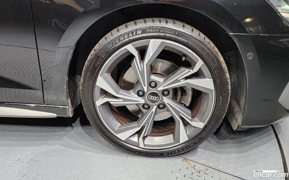 Audi A3 (8Y) 40 TFSI 2023 — миниатюра 2