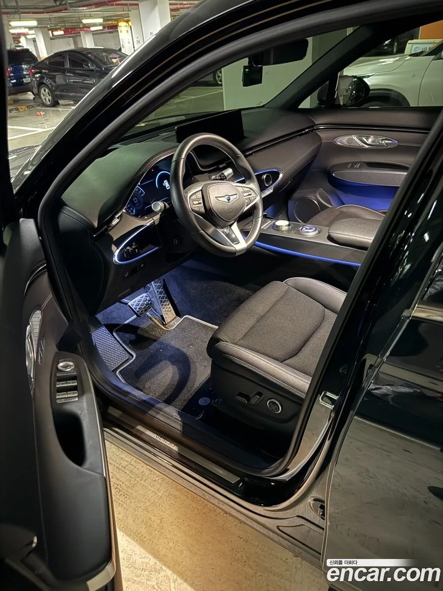 Genesis GV70 2.5T AWD 2023 — миниатюра 5