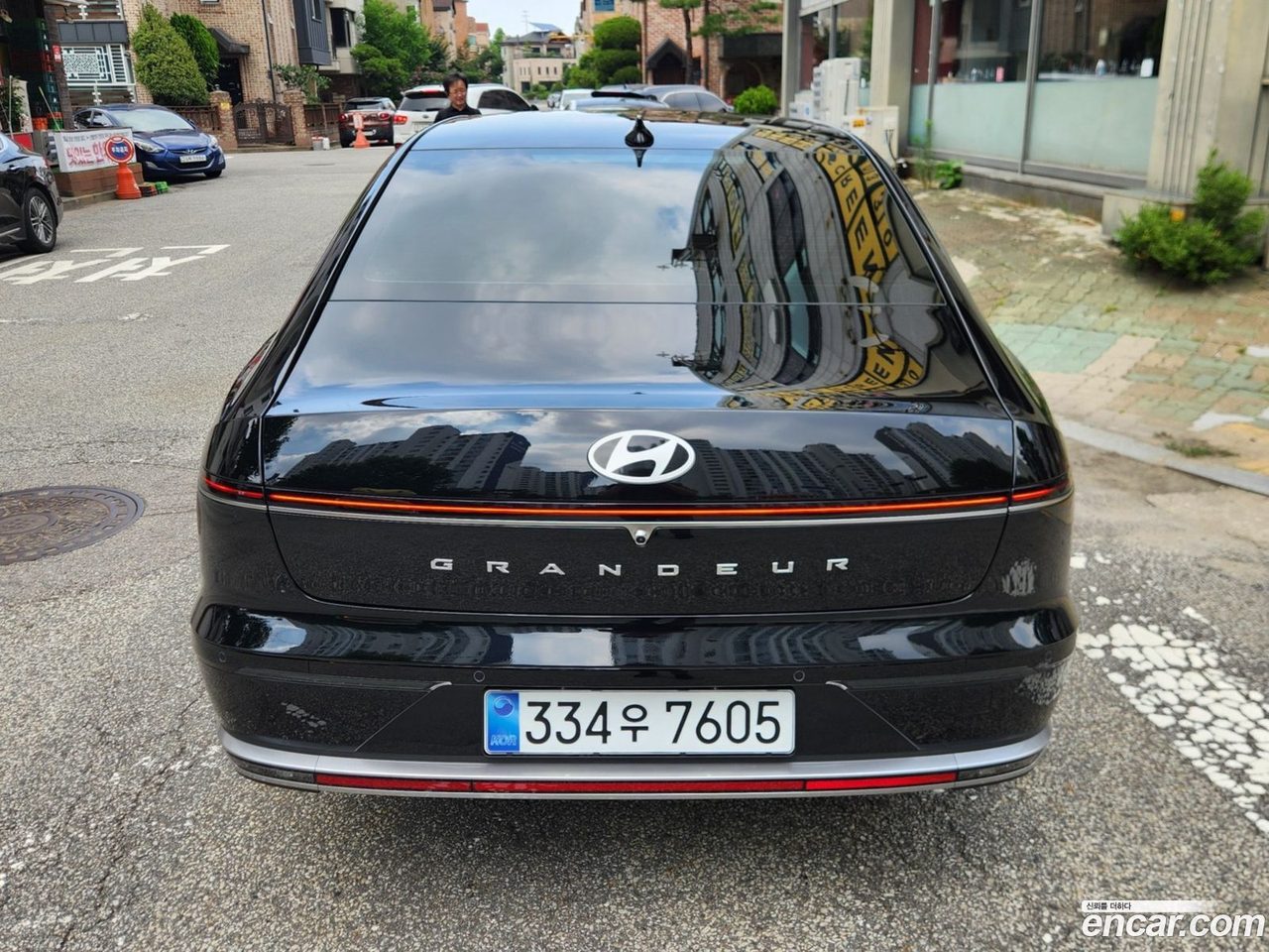 Hyundai Grandeur Hybrid 2025 — 4