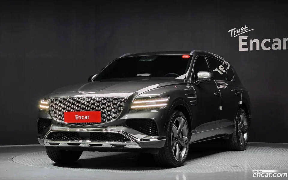 Genesis GV80 2.5T AWD 2023 — фото 1, купить с доставкой в Москву