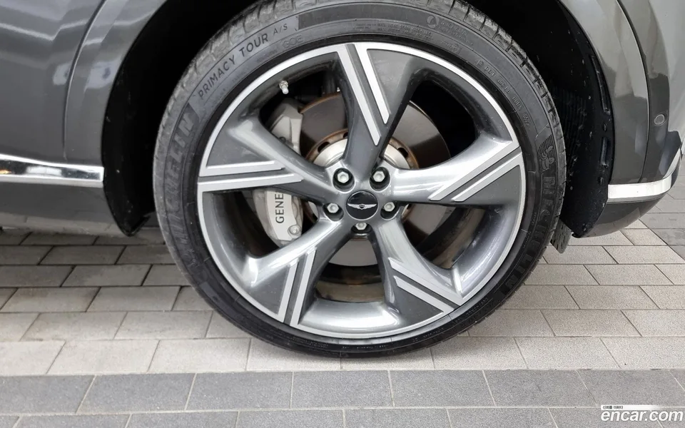 Genesis GV80 2.5T AWD 2023 — миниатюра 2