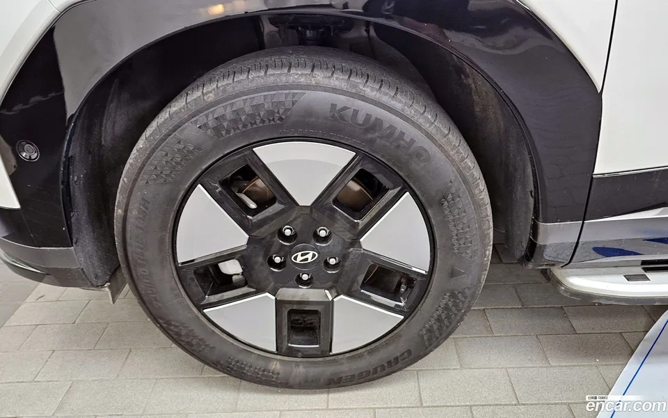 Hyundai SantaFe HEV 1.6 2WD 2023 — миниатюра 2