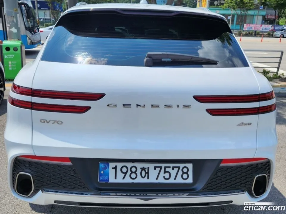 Genesis GV70 2.5T AWD 2024 — миниатюра 4