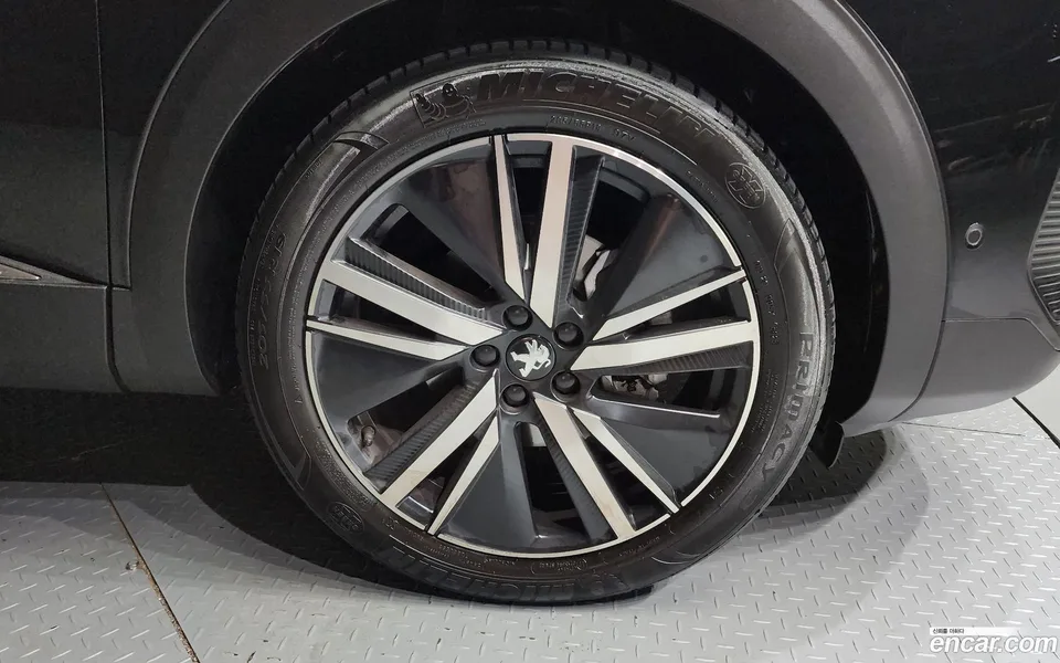 Peugeot 5008 1.2 Pure Tech GT 2024 — миниатюра 2