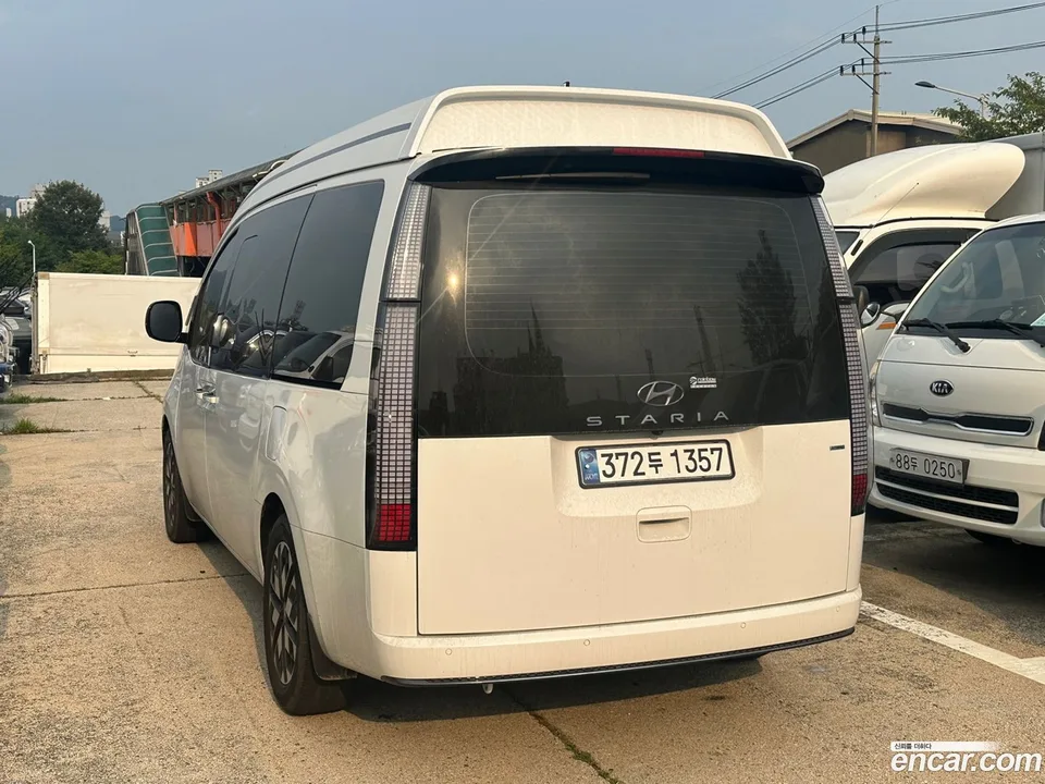 Hyundai Staria 4WD 9 2023 — миниатюра 4