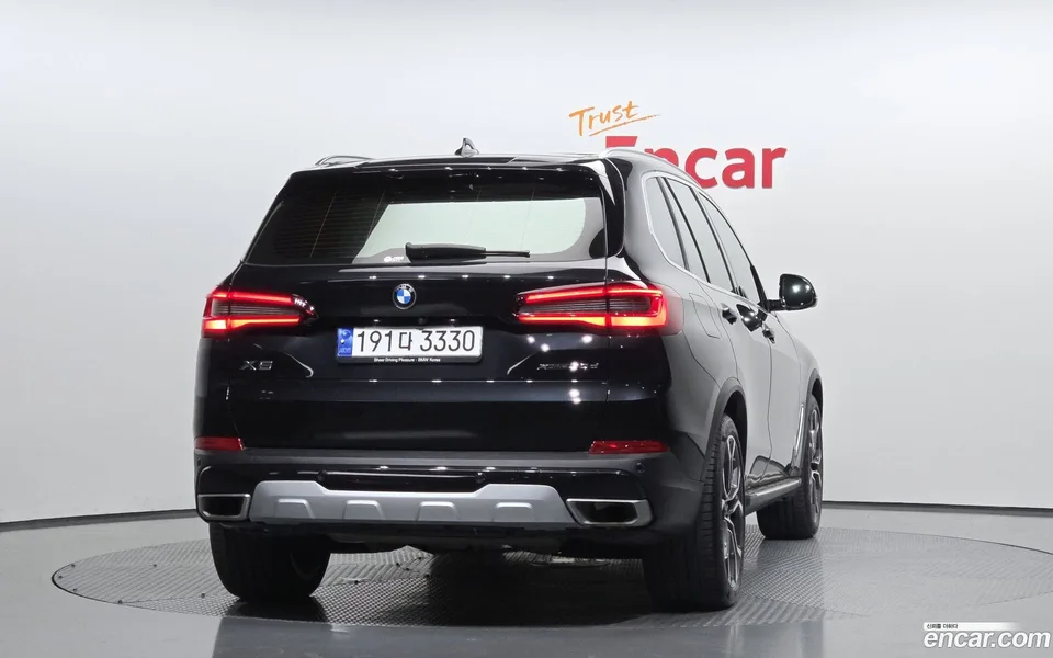 BMW X5 xDrive 30d xLine 2023 — миниатюра 4