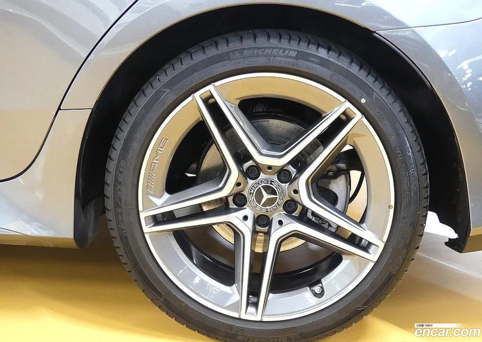 Mercedes-Benz CLS-Class CLS300d 4MATIC 2023 — миниатюра 2