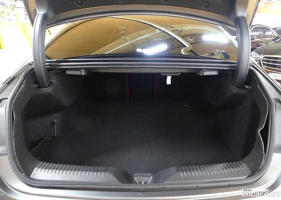 Mercedes-Benz CLS-Class CLS300d 4MATIC 2023 — миниатюра 4
