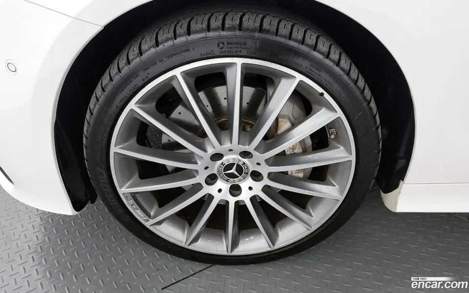 Mercedes-Benz E-Class E450 4MATIC 2023 — миниатюра 2
