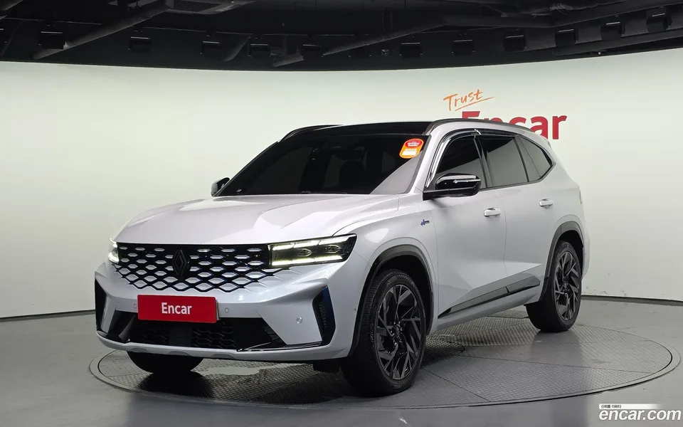 Renault Samsung Grand Koleos 1.5 E-TECH 2WD 2024 — фото 1, купить с доставкой в Москву