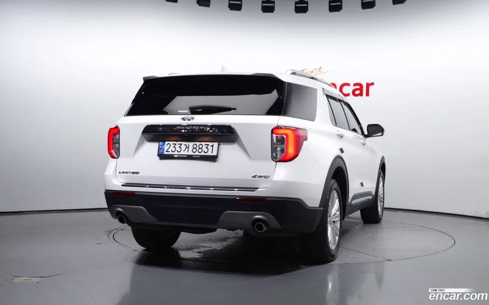 Ford Explorer 2.3 4WD 2023 — миниатюра 4
