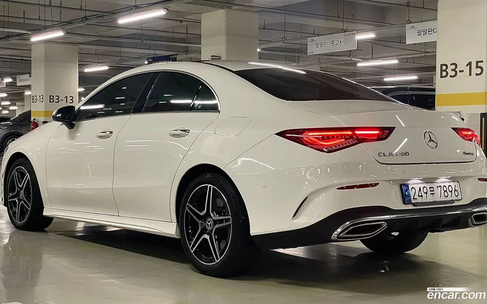 Mercedes-Benz CLA-Class CLA250 4MATIC 2023 — миниатюра 4