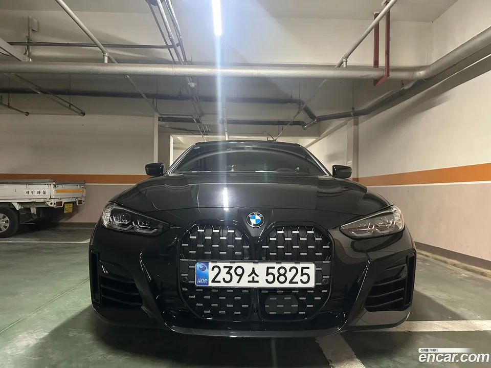 BMW 4 Series 420i M 2024 — фото 1, купить с доставкой в Москву