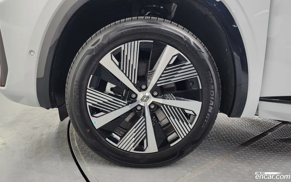 Renault Samsung Grand Koleos 1.5 E-TECH 2WD 2025 — миниатюра 5