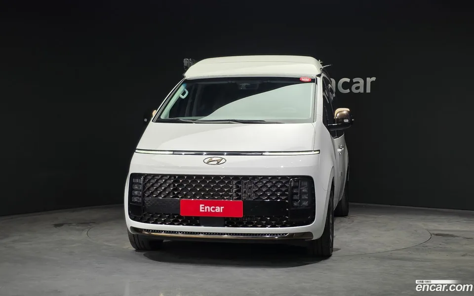 Hyundai Staria 2WD 2024 — миниатюра 3
