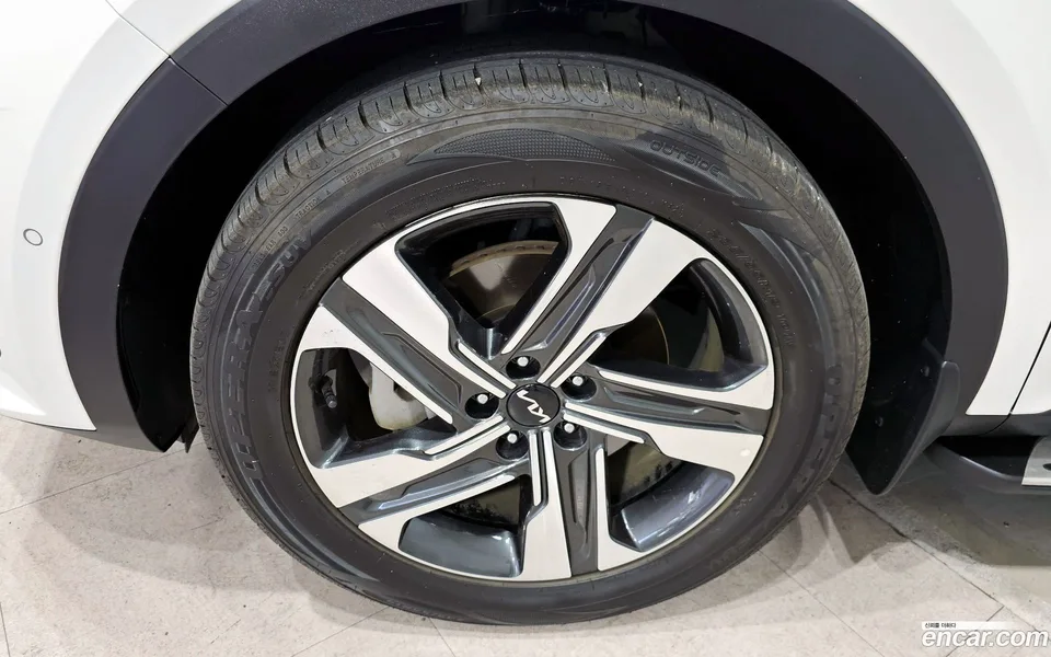 Kia Sorento HEV 1.6 2WD 2023 — миниатюра 2
