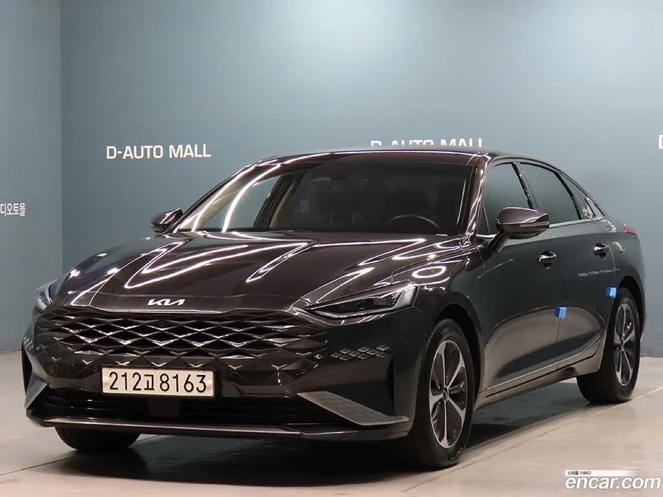 Kia K8 Hybrid 2022 — фото 1, купить с доставкой в Москву