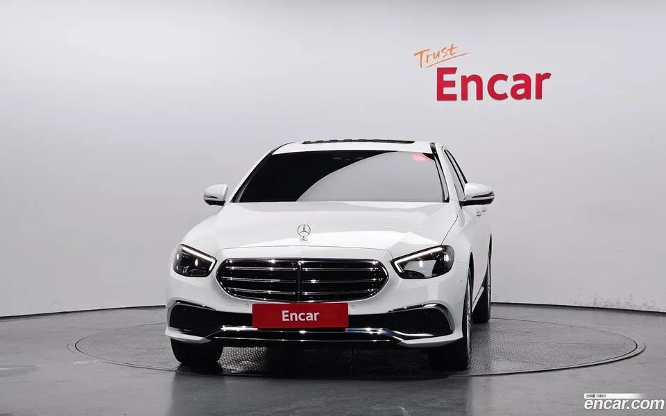 Mercedes-Benz E-Class E250 2023 — миниатюра 3