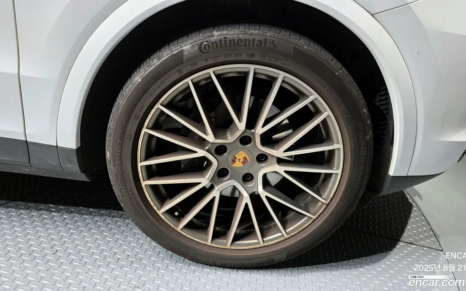 Porsche Cayenne 3.0 2023 — миниатюра 5