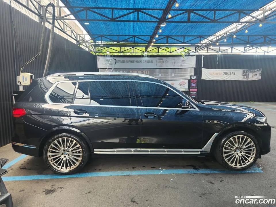 BMW X7 xDrive 40i 7 2022 — миниатюра 2