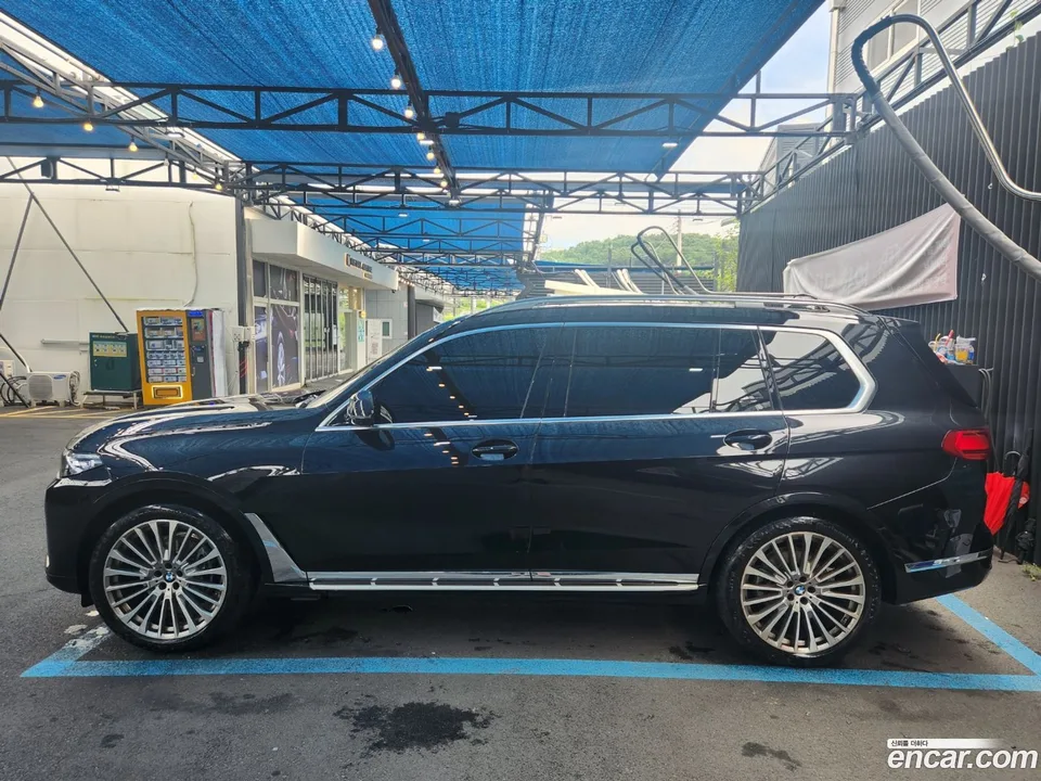 BMW X7 xDrive 40i 7 2022 — миниатюра 4