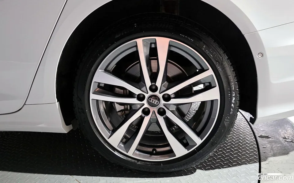 Audi A6 45 TFSI 2023 — миниатюра 2