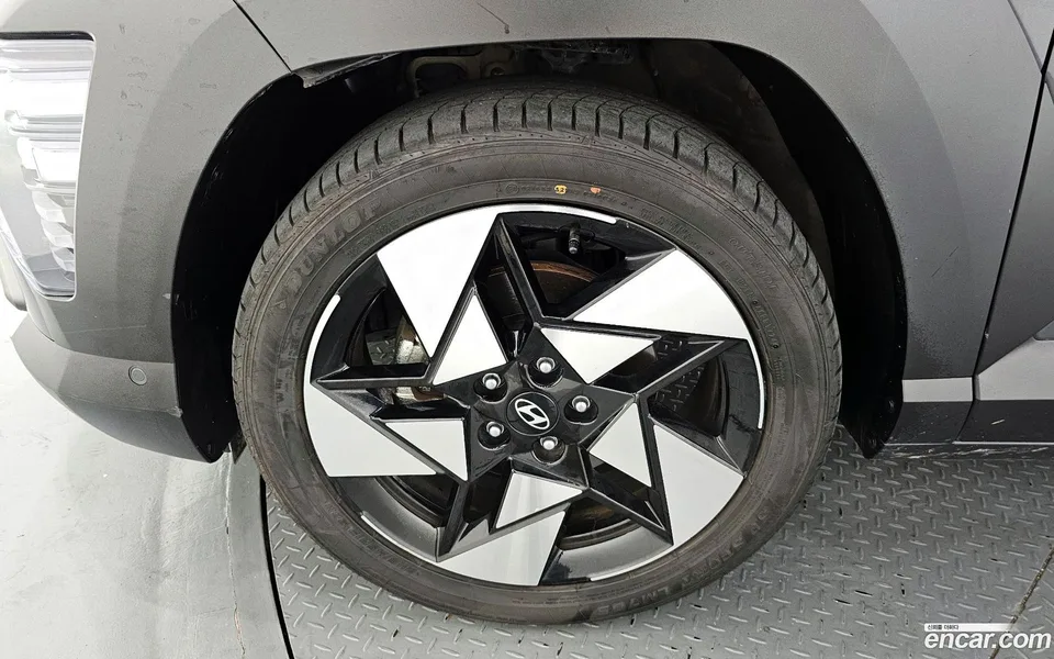 Hyundai Kona 1.6 2WD 2023 — миниатюра 5