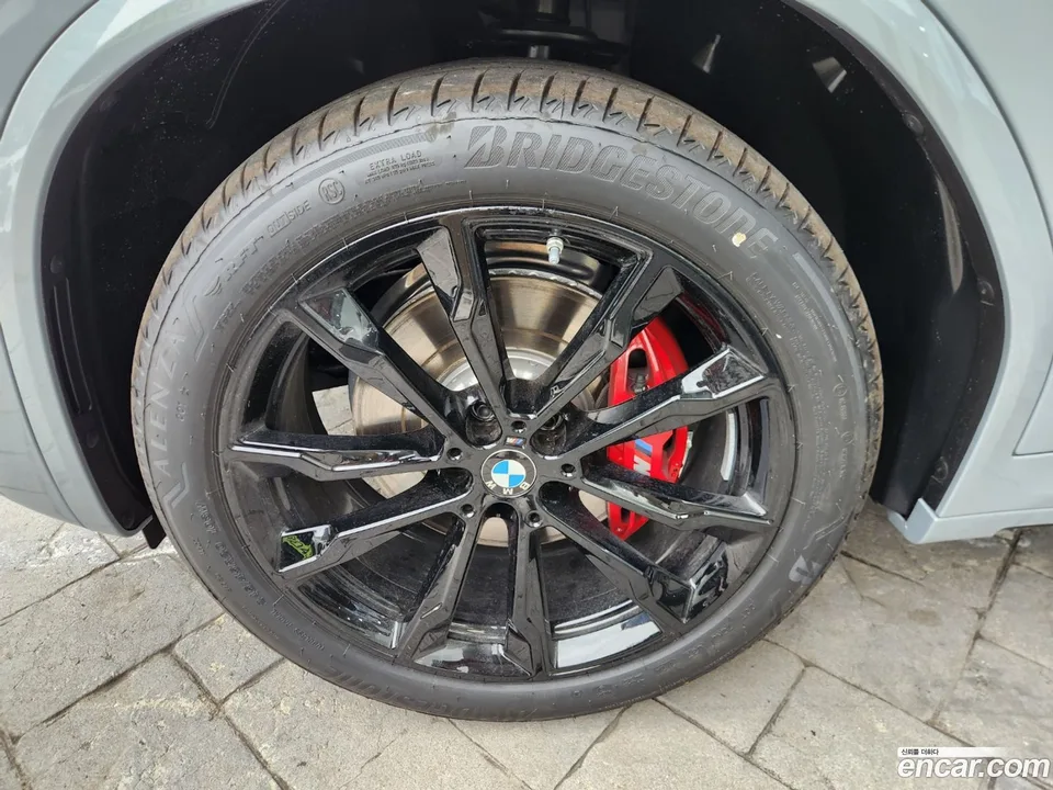 BMW X4 xDrive20i M 2025 — миниатюра 2