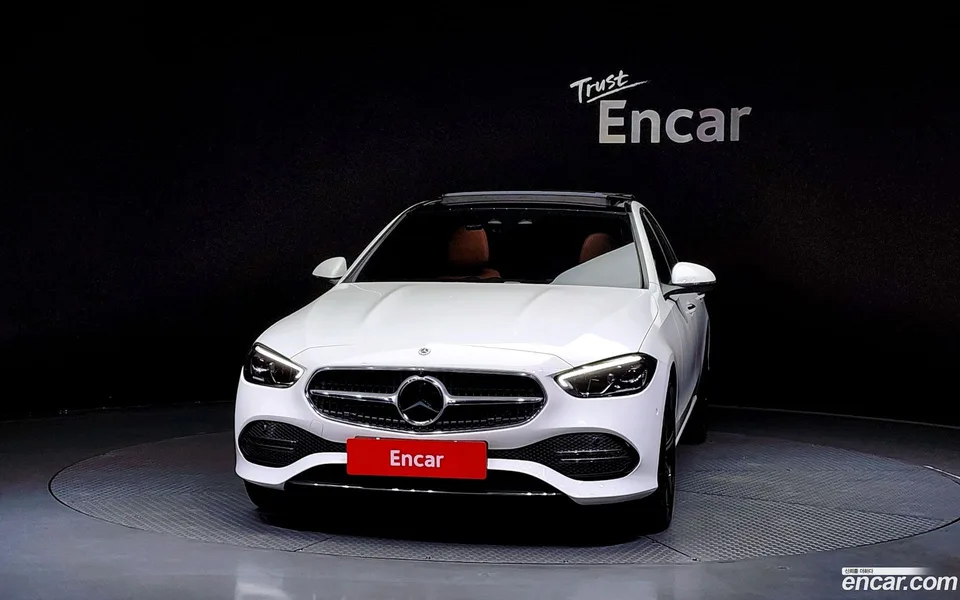 Mercedes-Benz C-Class C300 4MATIC 2023 — миниатюра 3