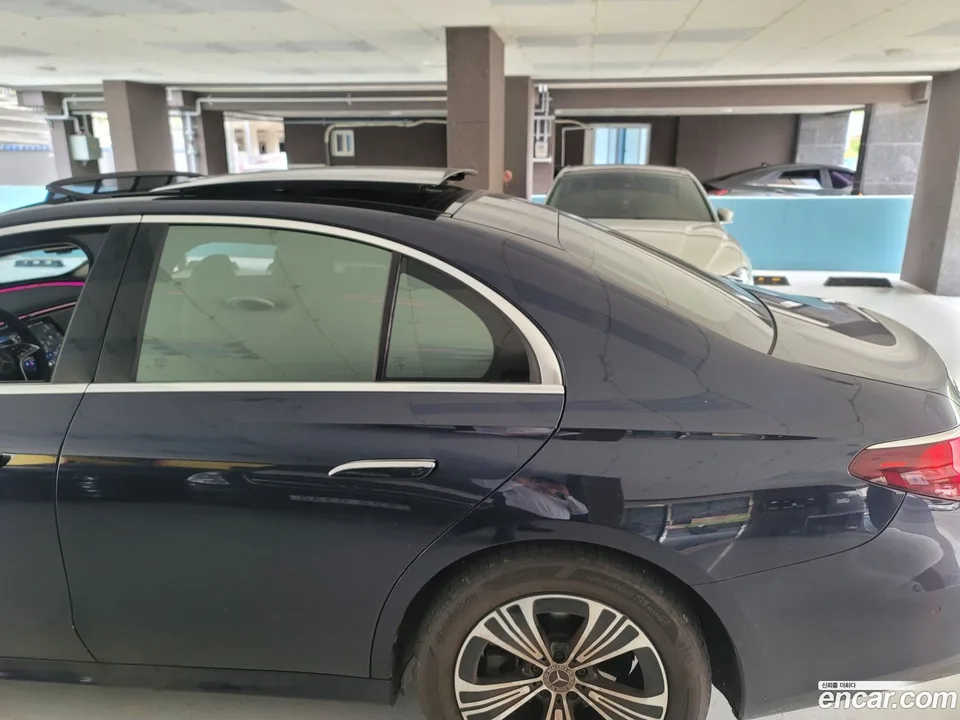 Mercedes-Benz E-Class E200 2024 — миниатюра 5