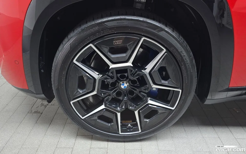 BMW XM 4.4 2023 — миниатюра 2