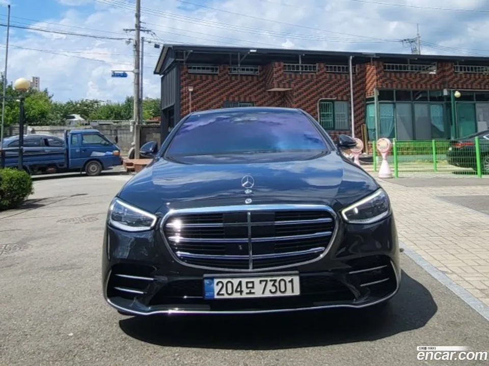Mercedes-Benz S-Class S500L 4MATIC 2023 — photo 1, buy with delivery to Moscow