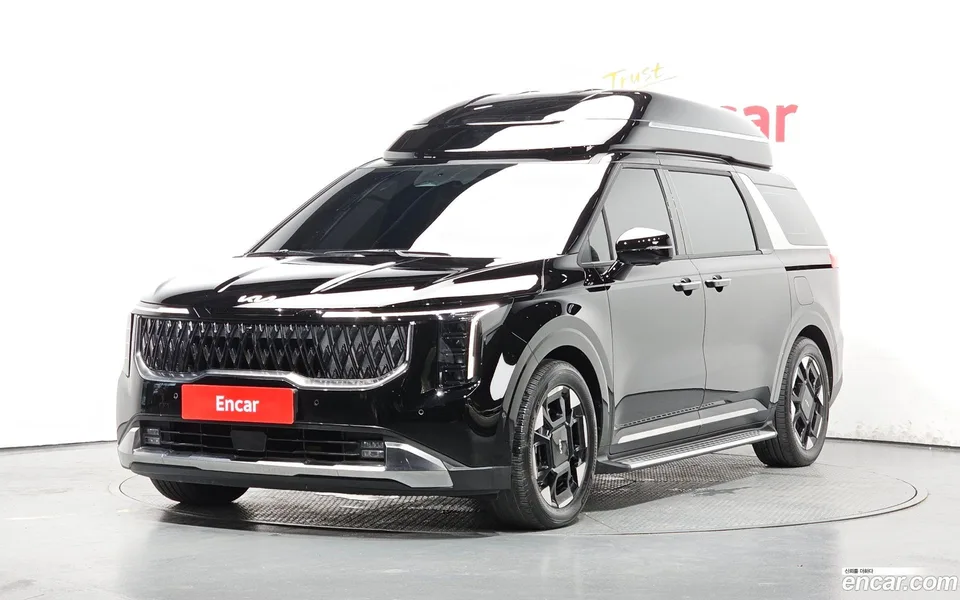 Kia Carnival 7 2025 — фото 1, купить с доставкой в Москву