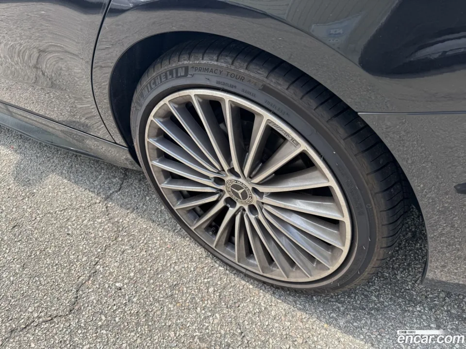 Mercedes-Benz C-Class C300 4MATIC AMG Line 2023 — миниатюра 2