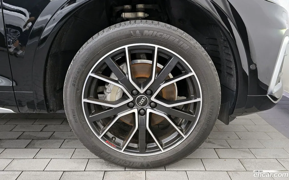 Audi Q5 45 TFSI 2023 — миниатюра 2