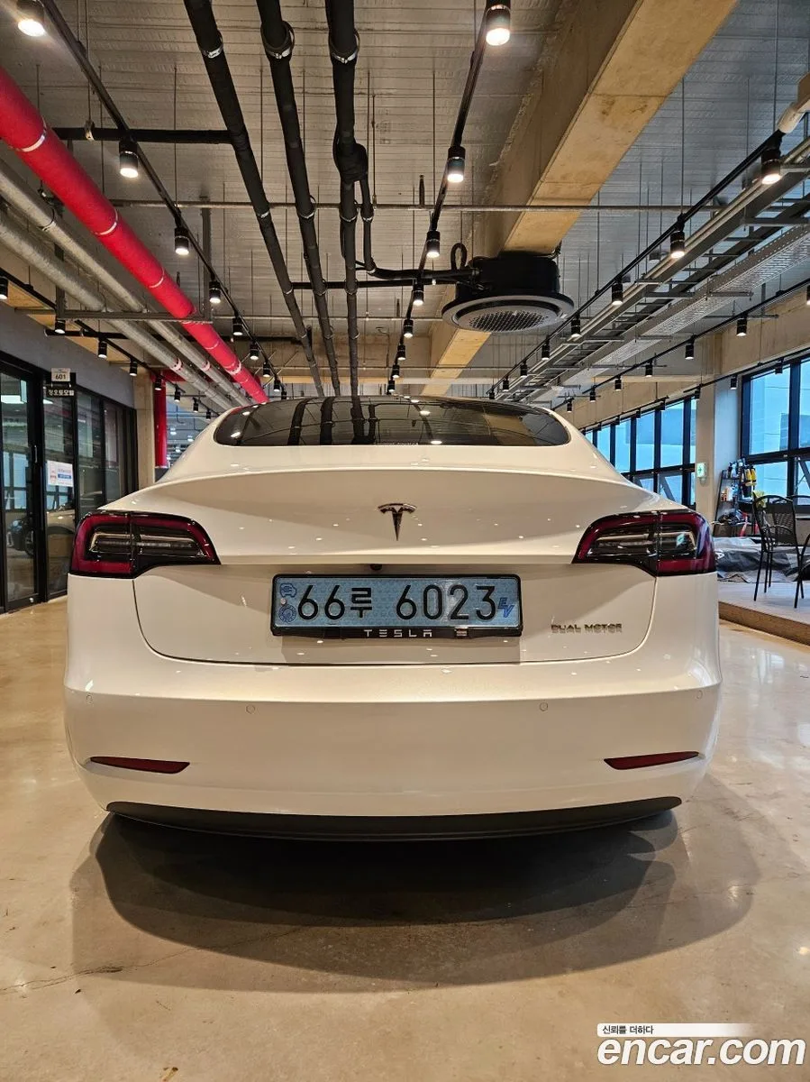 Tesla Model 3 RWD 2022 — миниатюра 4
