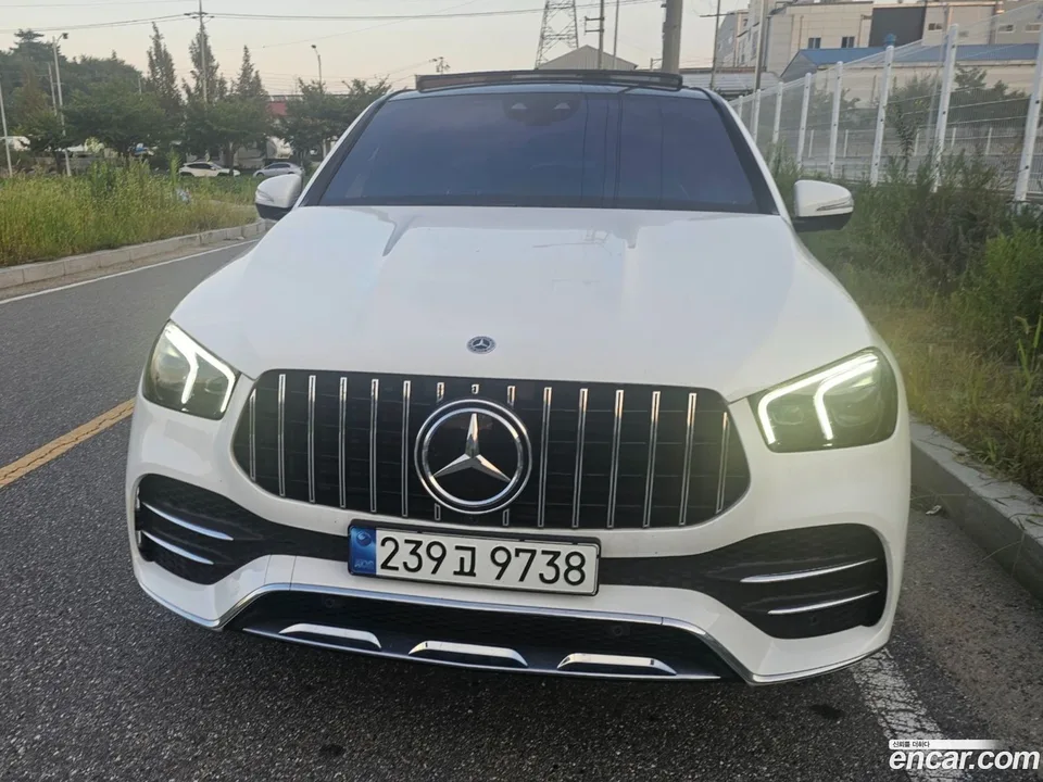 Mercedes-Benz GLE-Class GLE400d 4MATIC 2023 — миниатюра 2