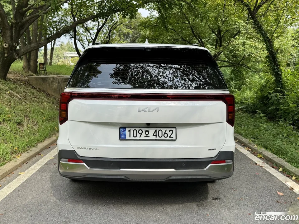 Kia Carnival HEV 9 2025 — миниатюра 2