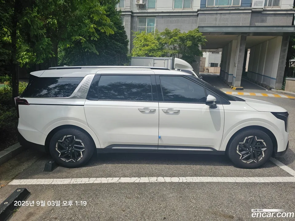 Kia Carnival 9 2024 — миниатюра 2