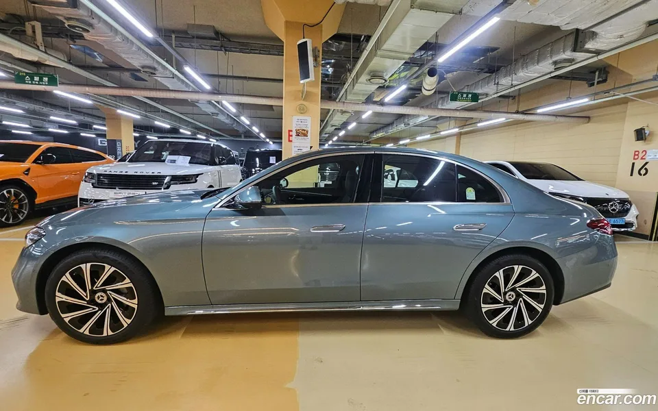 Mercedes-Benz E-Class E300 4MATIC 2024 — миниатюра 5