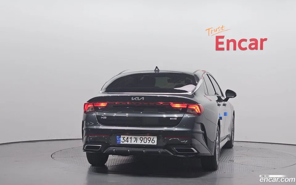 Kia K5 Hybrid 2023 — миниатюра 4
