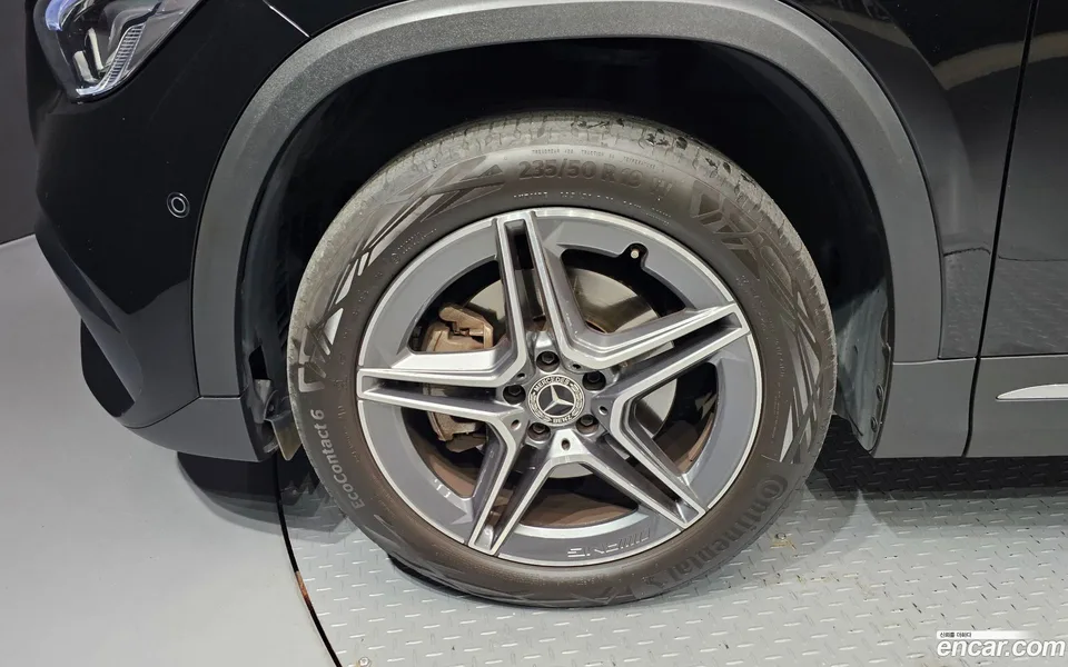 Mercedes-Benz GLA-Class GLA250 4MATIC 2023 — миниатюра 2
