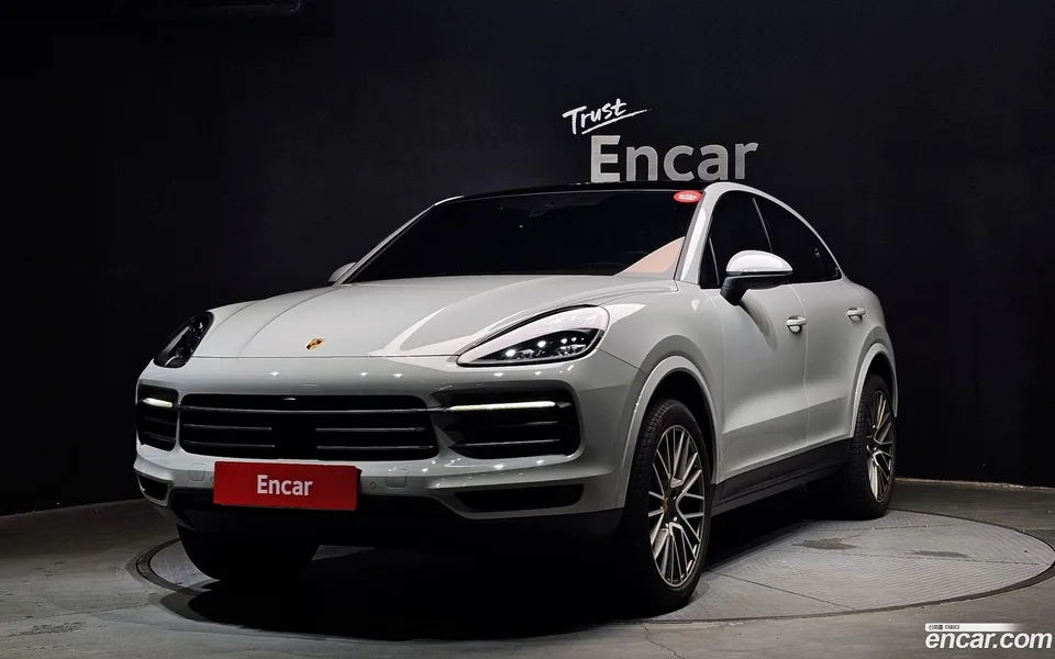 Porsche Cayenne 3.0 2023 — фото 1, купить с доставкой в Москву