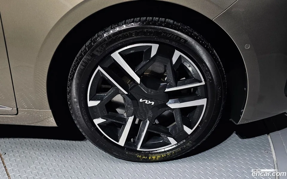 Kia K8 2.5 2WD 2025 — миниатюра 2