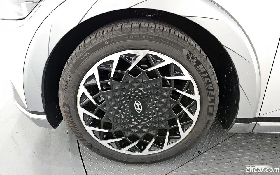Hyundai Ioniq 5 2024 — thumbnail 5
