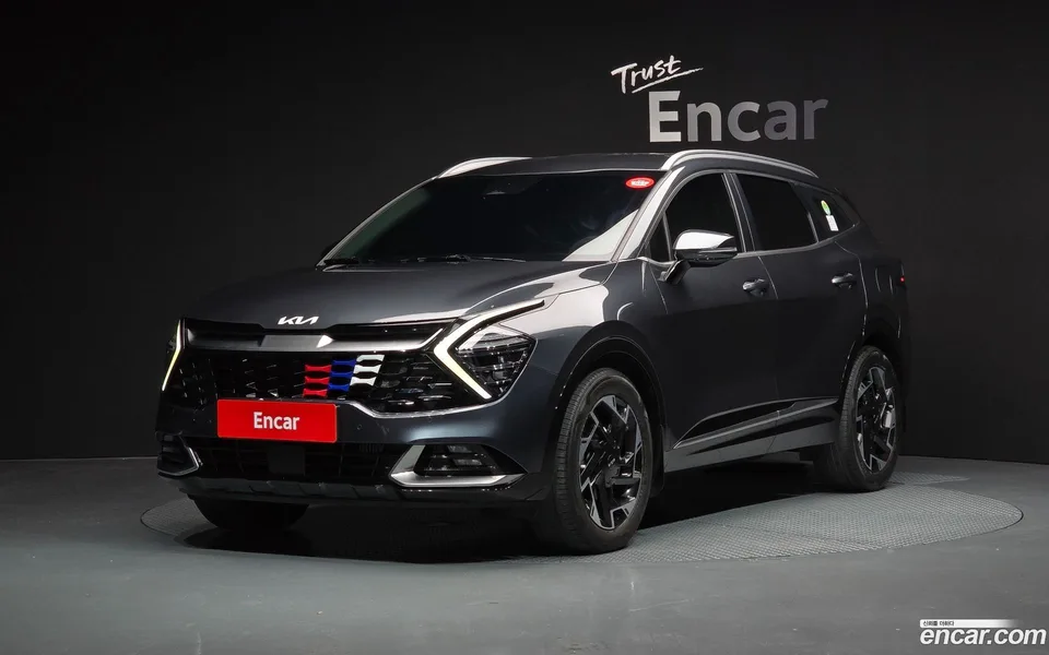 Kia Sportage 1.6 2WD 2023 — фото 1, купить с доставкой в Москву