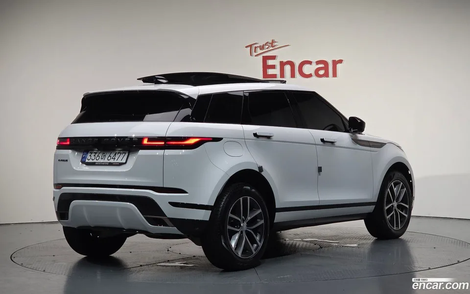Land Rover Range Rover Evoque P250 SE 2024 — миниатюра 2